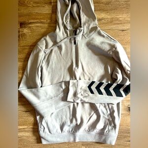 Men’s zip up jacket/hoodie